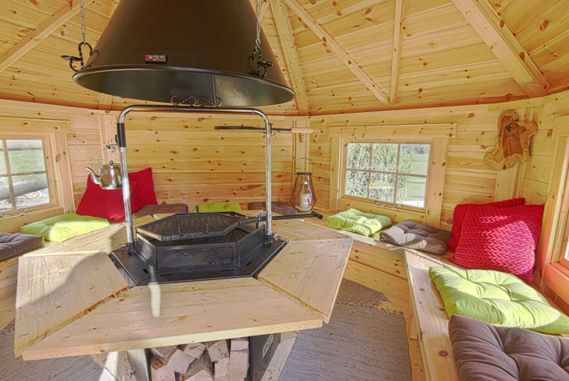 Große Grillhütte für Feiern